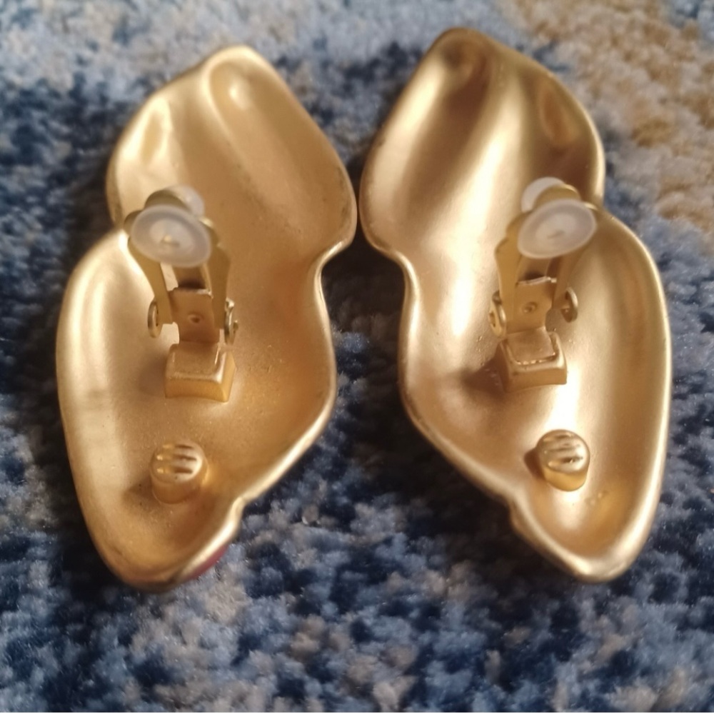 Vintage Retro Enamel Twist Clip  Earrings - Picture 4 of 4